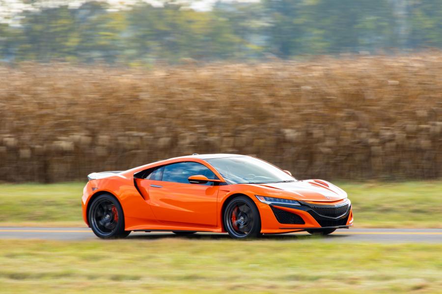  Acura NSX 2018 года  (фото 46 из 57)